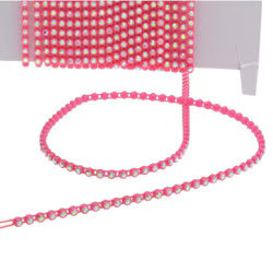 PLASTIC RHINESTONE BANDING SS6