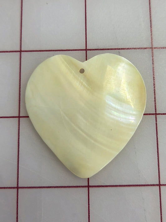 White Shell Heart 45mm