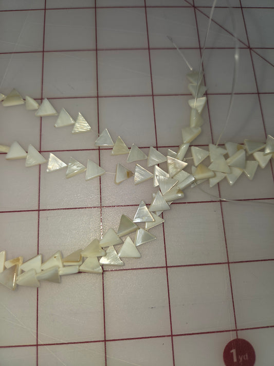 Triangle Shell Strand